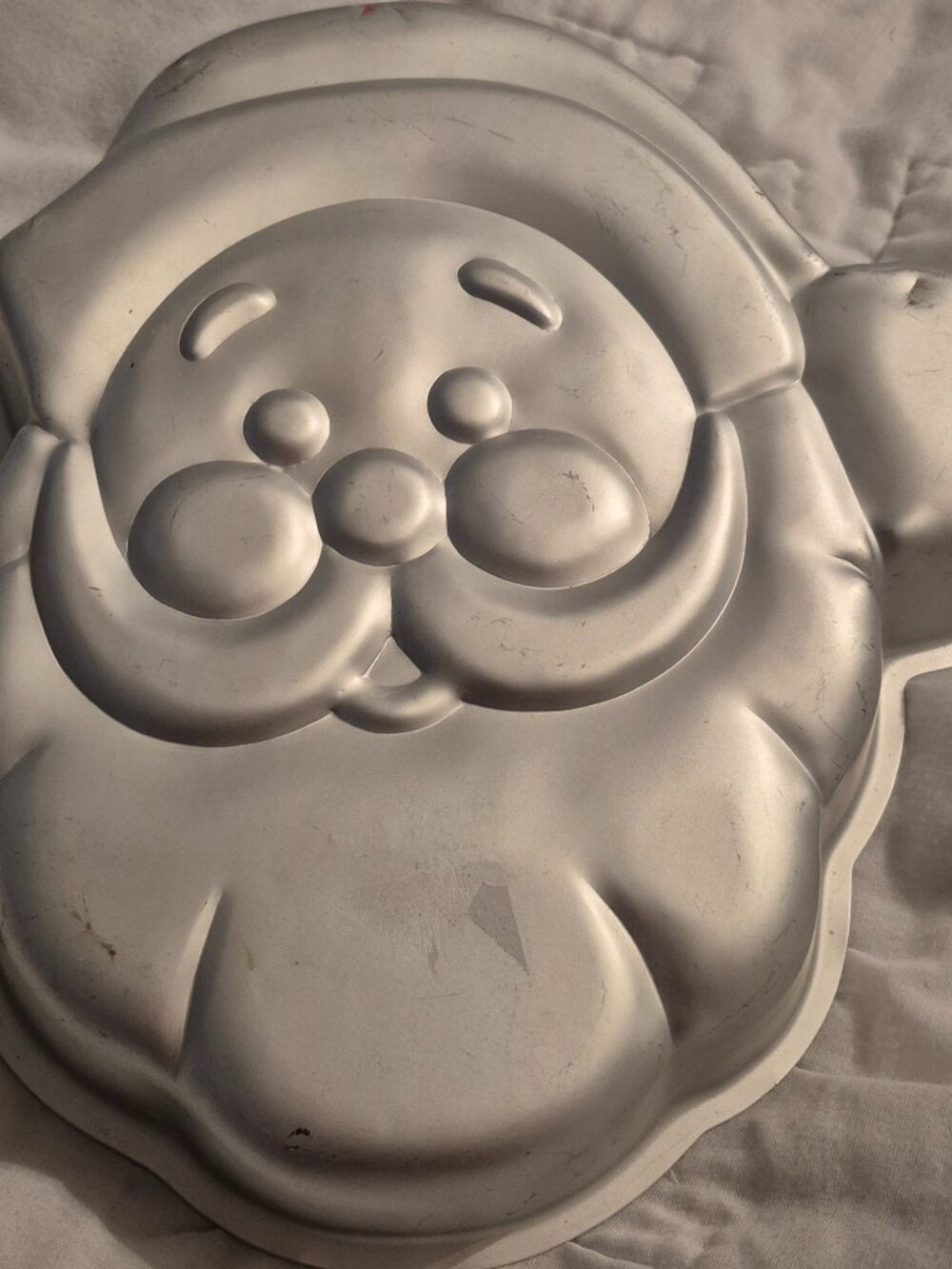 Vintage 1987 Wilton Jolly Santa Claus Face Cake Pan Aluminum #2105-1225 GC